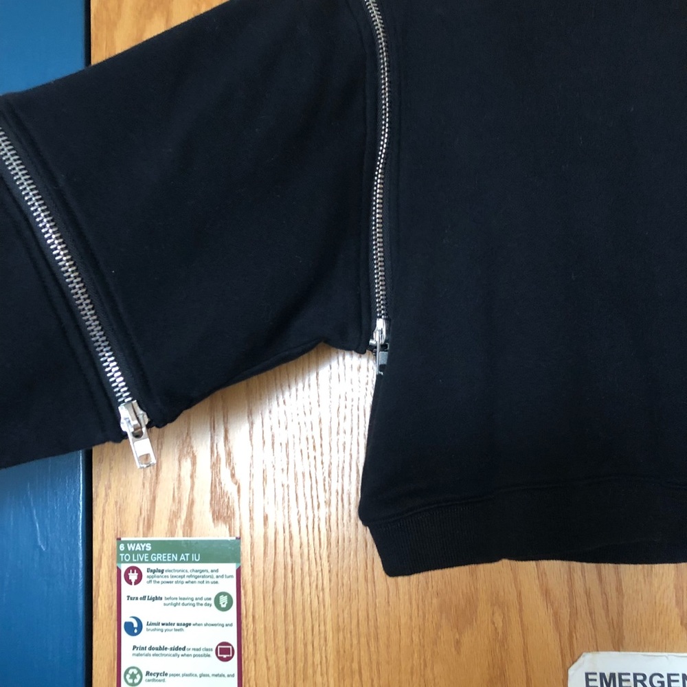 LF CROPPED PULL OVER ZIPPER SWEATSHIRT - Picture 5 of 6